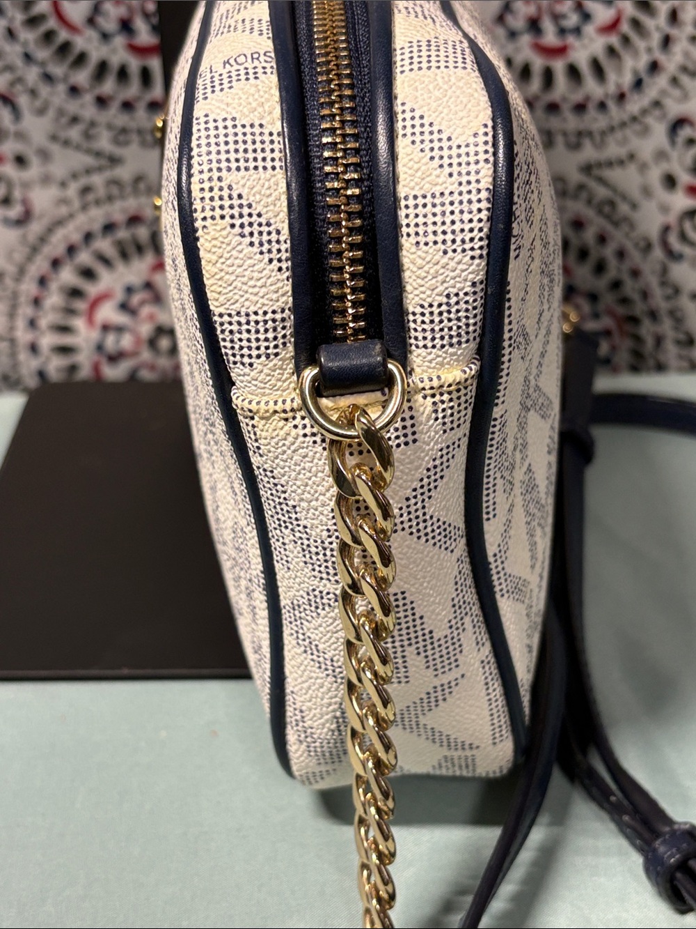 Michael Kors Jet Set Large East/West Crossbody (Navy/White) - Picture 5 of 12